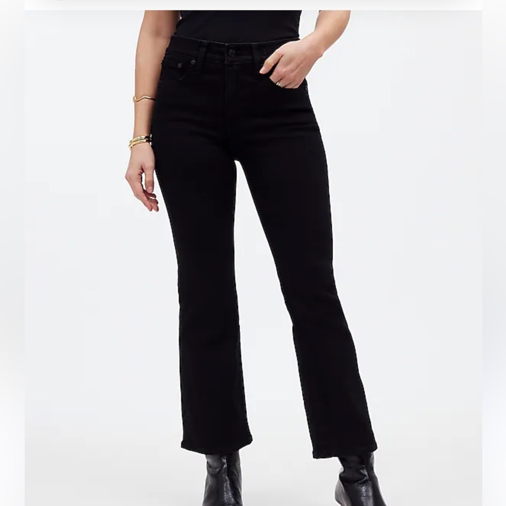 Madewell Mid-Rise Kickout Jeans